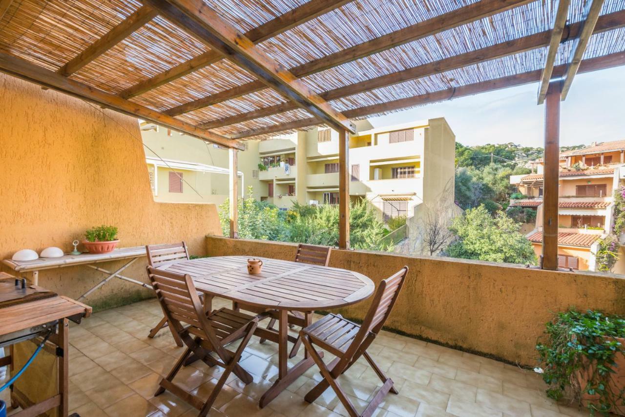Appartamento Punta Nera Ла Мадалена Екстериор снимка