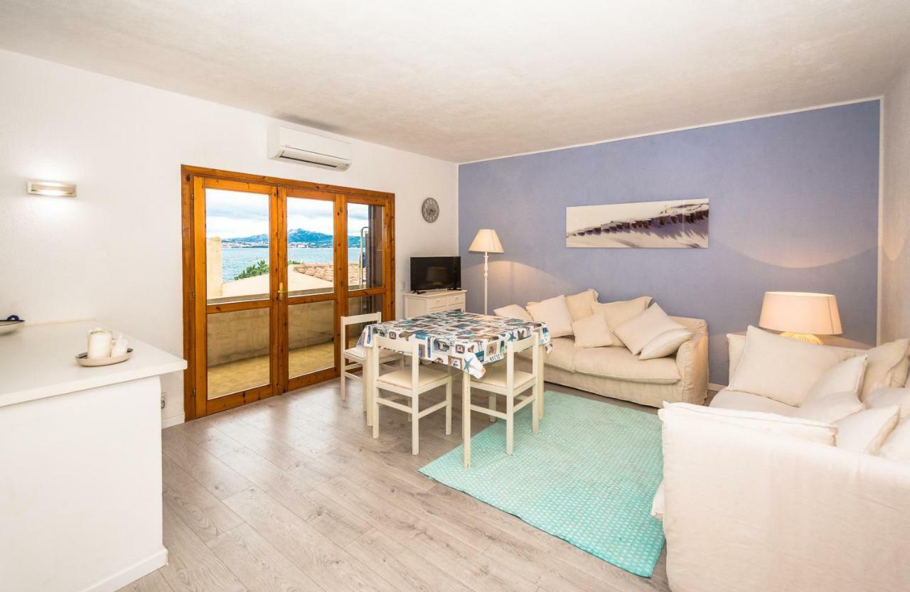 Appartamento Punta Nera Ла Мадалена Екстериор снимка